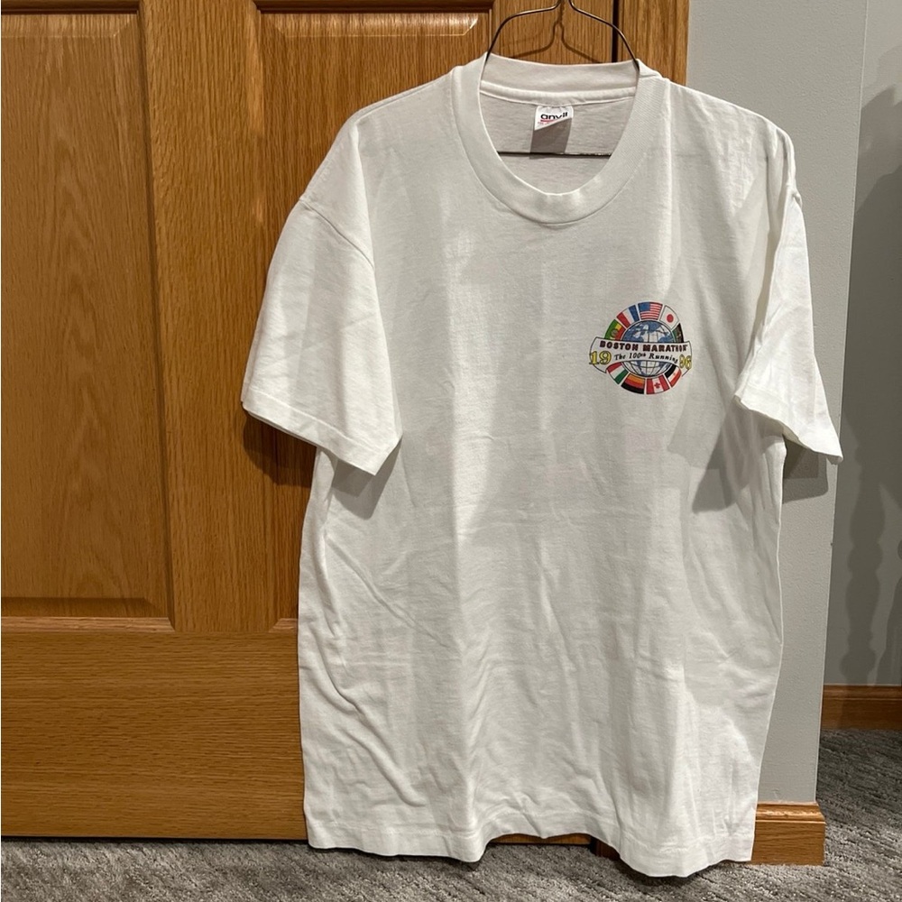 Anvil Vintage '96 Boston Marathon 100th Anniversary Shirt size L (Modern Medium)